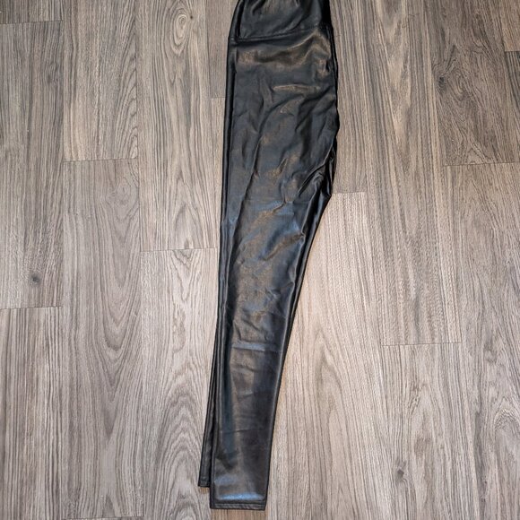 Aritzia Daria Pant - Picture 3 of 7